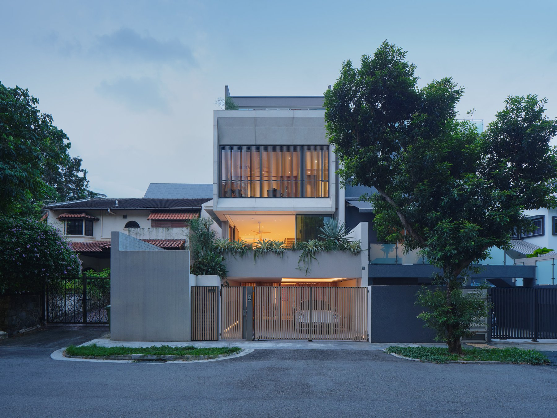 JA-HOUSE