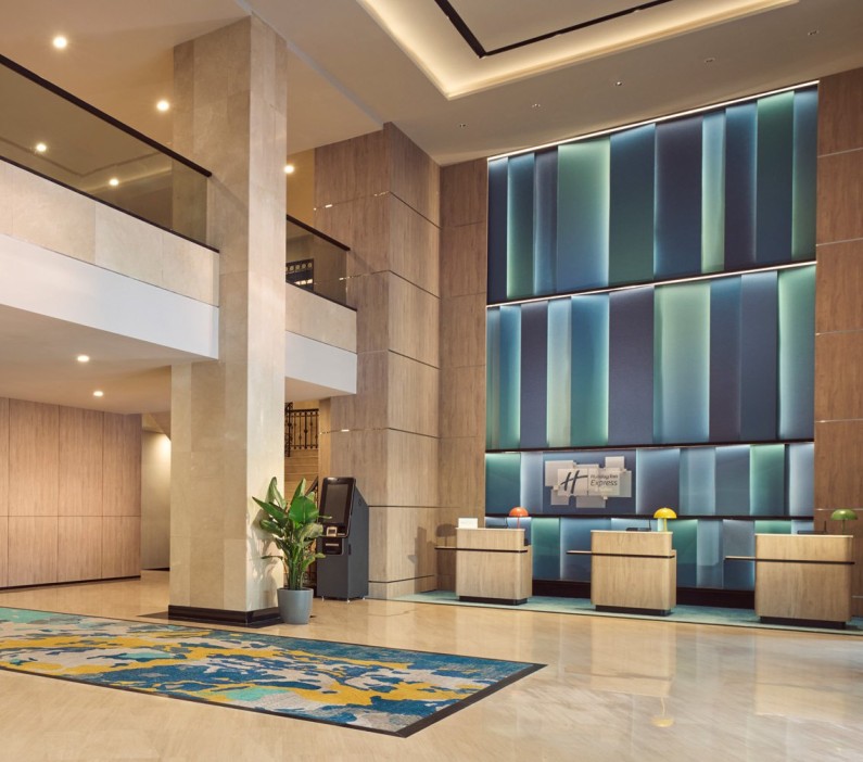 HOLIDAY INN EXPRESS & SUITES NOVENA